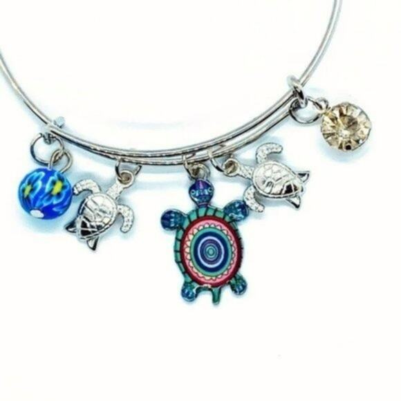 Beaded Sea Turtle Charm Colorful Bangle Bracelet - Picture 3 of 9